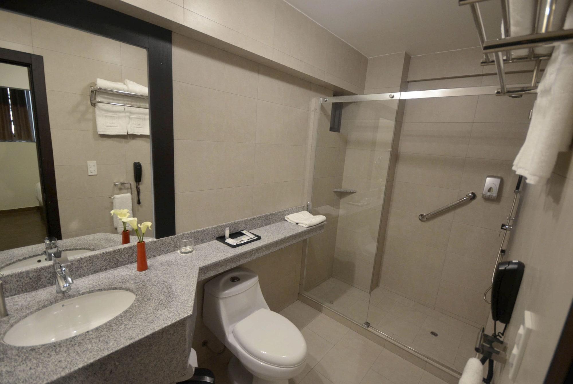 Qp Hotels Τρουχίλο Εξωτερικό φωτογραφία